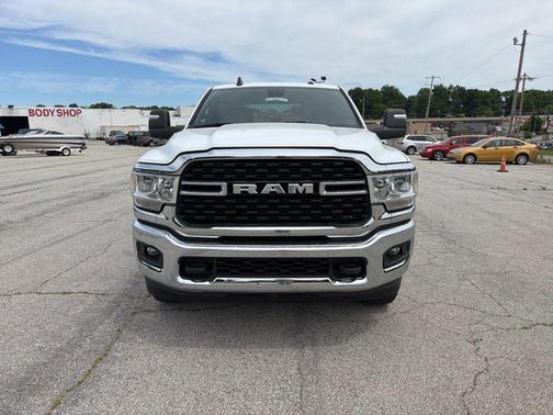 Bright White Clearcoat 2024 RAM 2500 Big Horn Crew Cab 4x4 6'4' Box