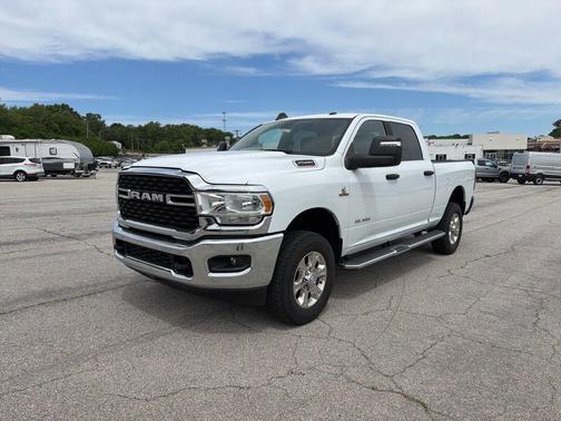 Bright White Clearcoat 2024 RAM 2500 Big Horn