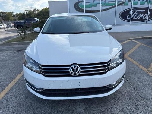 2015 Volkswagen Passat 1.8T Limited Edition