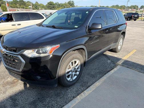 Mosaic Black Metallic 2020 Chevrolet Traverse LS