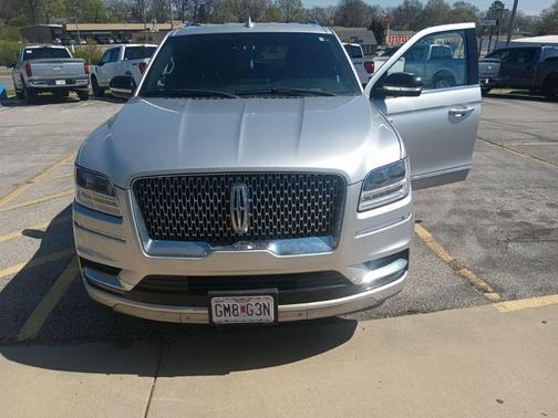 Ingot Silver 2019 Lincoln Navigator Select