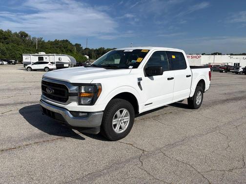 Oxford White 2023 Ford F-150 XLT