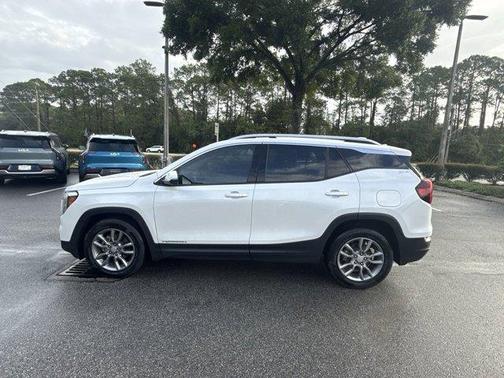 2022 GMC Terrain SLT