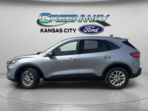 Silver Metallic 2021 Ford Escape SE