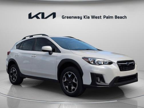 Crystal White Pearl 2019 Subaru Crosstrek 2.0i Premium
