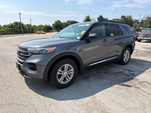 Carbonized Gray Metallic 2023 Ford Explorer XLT