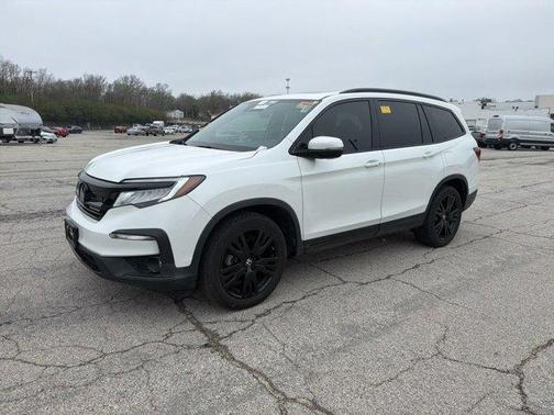 White 2022 Honda Pilot Black Edition