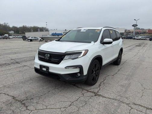White 2022 Honda Pilot Black Edition