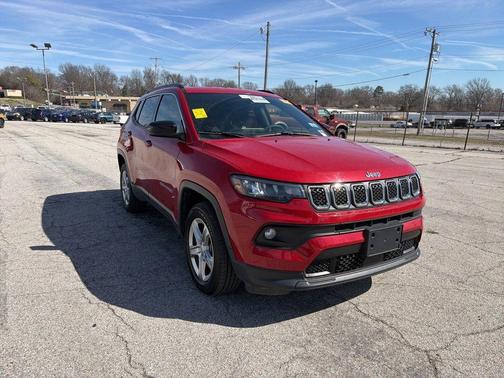 Redline Pearlcoat 2023 Jeep Compass Latitude