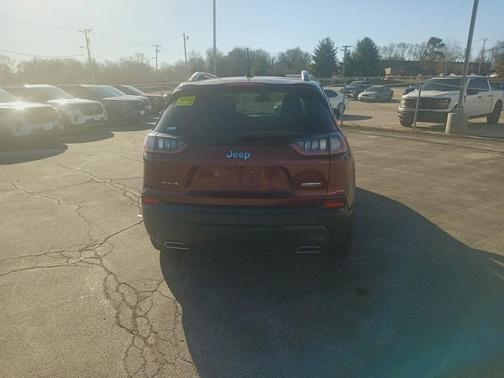 2021 Jeep Cherokee Latitude Lux