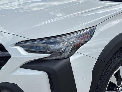 Crystal White Pearl 2023 Subaru Outback Limited