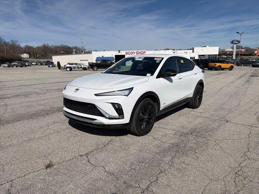 Summit White 2025 Buick Envista Sport Touring