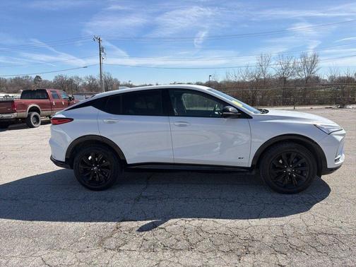 Summit White 2025 Buick Envista Sport Touring