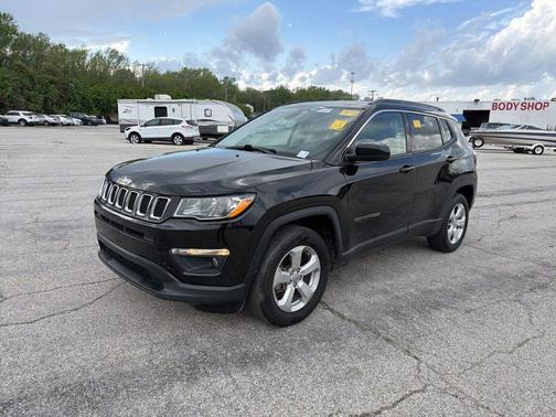 Diamond Black 2021 Jeep Compass Latitude