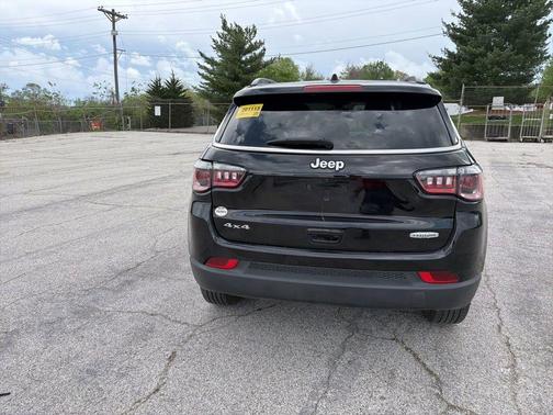 Diamond Black 2021 Jeep Compass Latitude