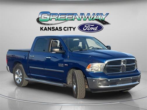 2016 RAM 1500 SLT