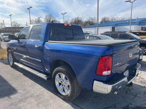 2016 RAM 1500 SLT