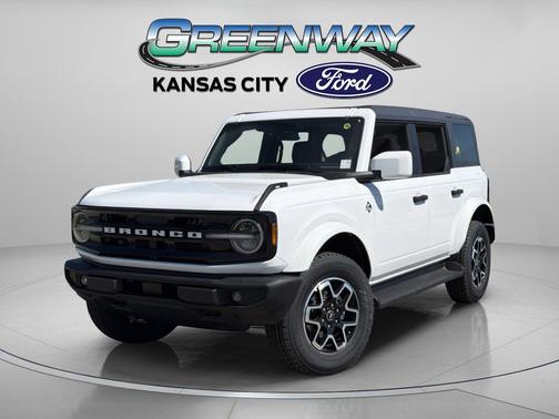 OXFORD WHITE 2026 Ford Bronco Outer Banks