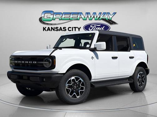 OXFORD WHITE 2026 Ford Bronco Outer Banks