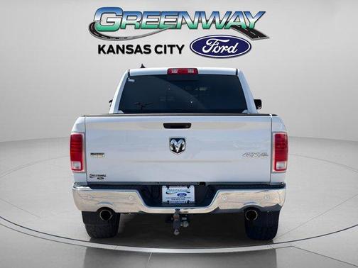 Bright White Clearcoat 2017 RAM 1500 Laramie