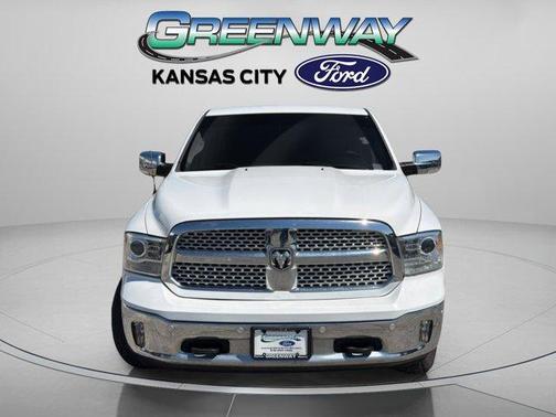 Bright White Clearcoat 2017 RAM 1500 Laramie