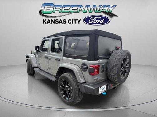 Sting Gray Clearcoat 2023 Jeep Wrangler 4xe Sahara