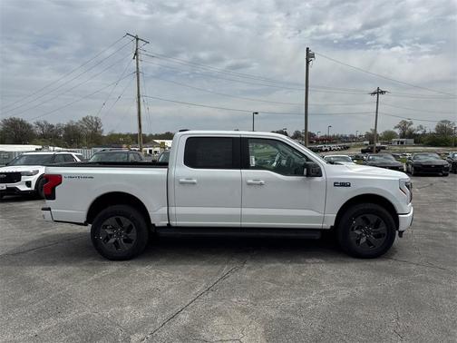 2025 Ford F-150 Lightning Flash