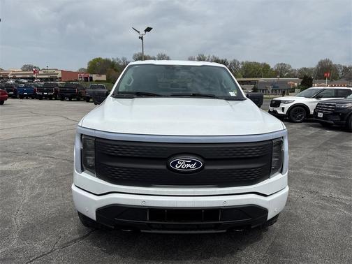 2025 Ford F-150 Lightning Flash