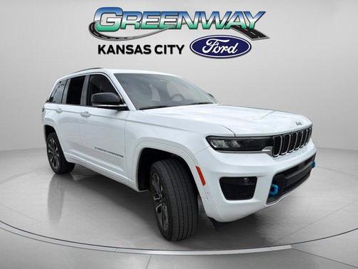 Bright White Clearcoat 2022 Jeep Grand Cherokee 4xe Overland