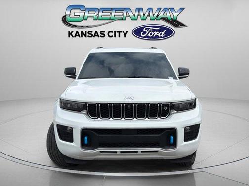 Bright White Clearcoat 2022 Jeep Grand Cherokee 4xe Overland
