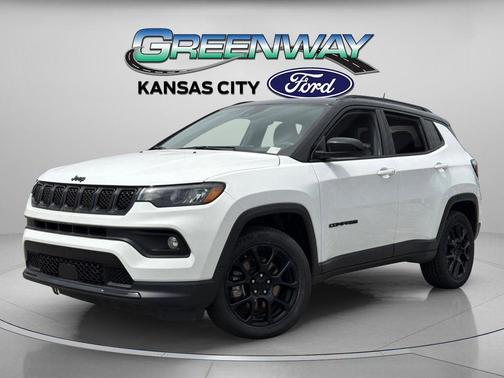 Bright White Clearcoat 2023 Jeep Compass Altitude