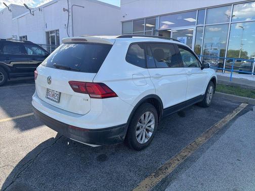 Pure White 2018 Volkswagen Tiguan 2.0T S