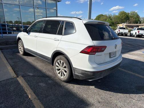 Pure White 2018 Volkswagen Tiguan 2.0T S