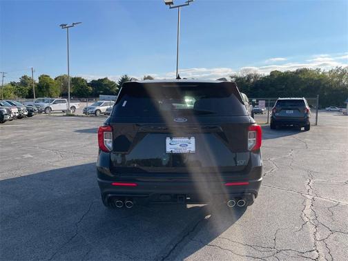 2022 Ford Explorer ST