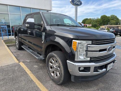 Shadow Black 2017 Ford F-250 Lariat
