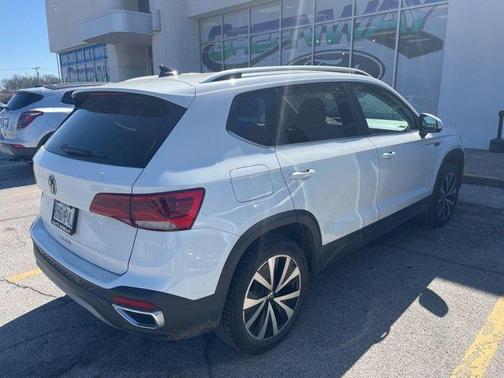 2022 Volkswagen Taos 1.5T SE