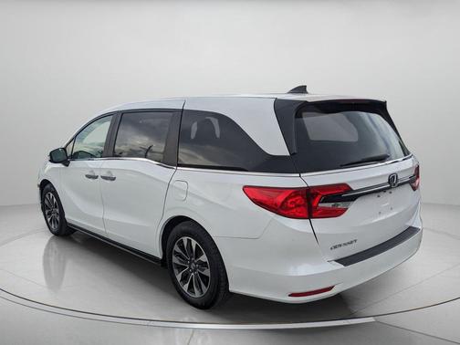 Platinum White Pearl 2024 Honda Odyssey EX-L