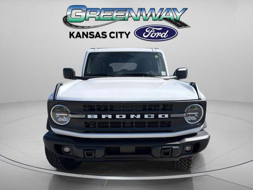 Oxford White 2026 Ford Bronco Big Bend