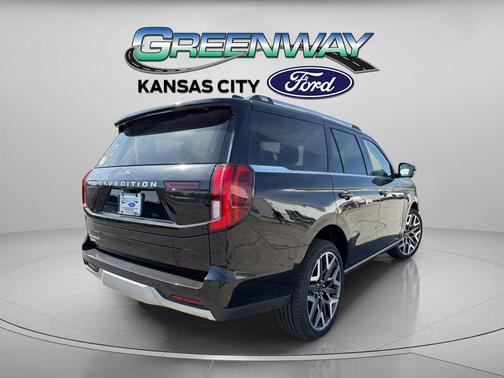 AGATE BLACK METALLIC 2026 Ford Expedition Platinum
