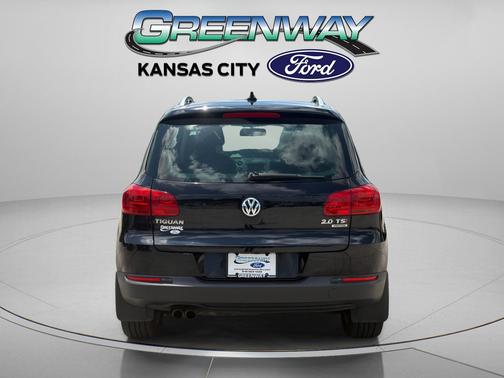 Deep Black 2015 Volkswagen Tiguan 4MOTION Auto SEL