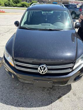 Deep Black 2015 Volkswagen Tiguan 4MOTION Auto SEL