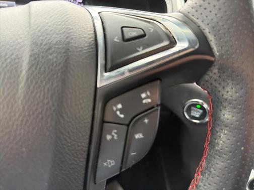 2022 Ford Edge ST Line