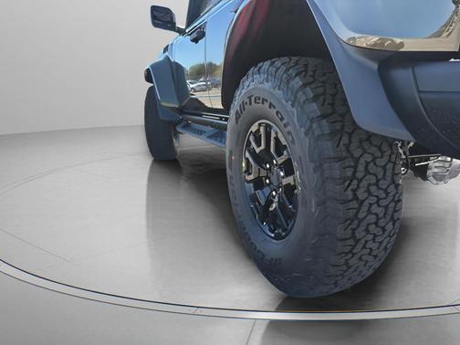 SHELTER GREEN METALLIC 2026 Ford Bronco Raptor