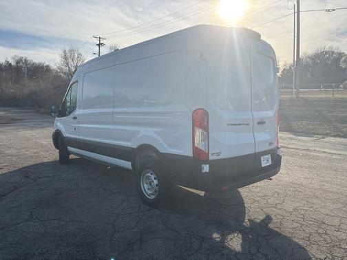 OXFORD WHITE 2026 Ford Transit-250 Base