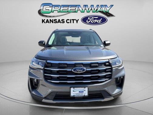 Carbonized Gray Metallic 2026 Ford Explorer Active