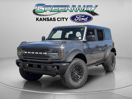 CARBONIZED GRAY METALLIC 2026 Ford Bronco Badlands