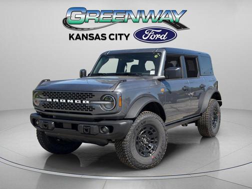 CARBONIZED GRAY METALLIC 2026 Ford Bronco Badlands
