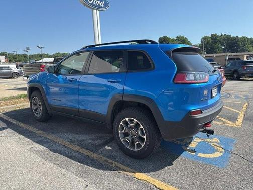 2022 Jeep Cherokee Trailhawk
