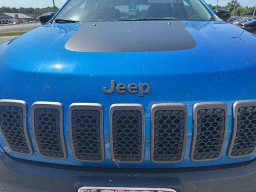 2022 Jeep Cherokee Trailhawk