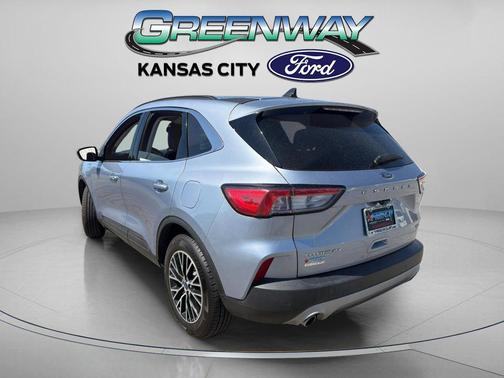 ICED BLUE SILVER METALLIC 2022 Ford Escape Titanium